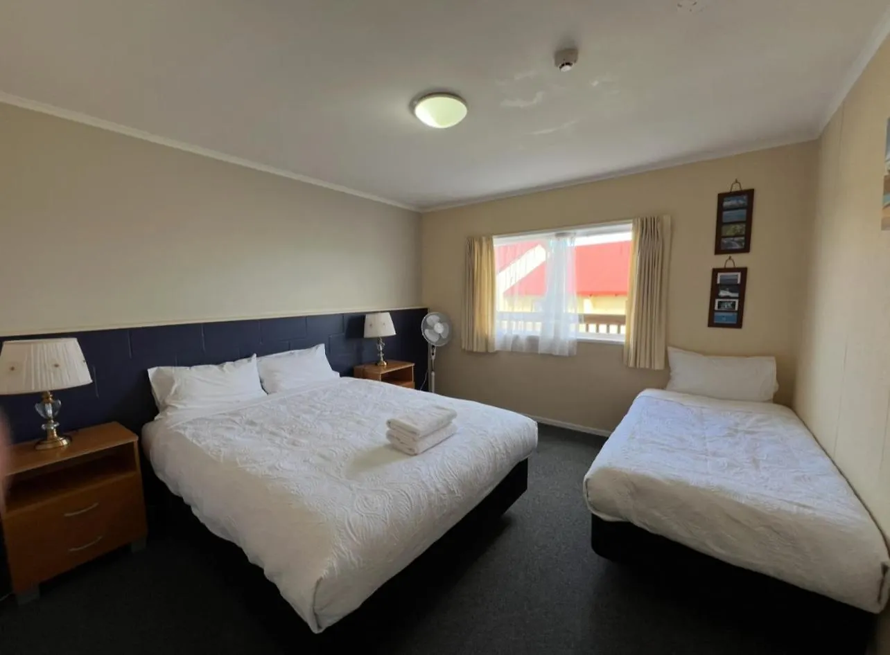 Mountain View Motel Taupo 3*,